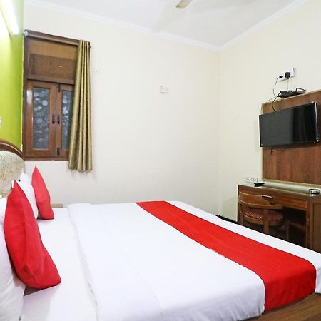 Hotel Westend Holiday Home 5 Mint From Nizamuddin Railway Station New Delhi Eksteriør billede
