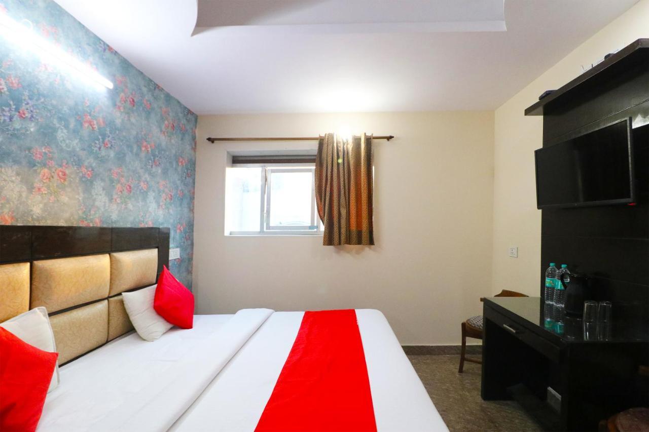 Hotel Westend Holiday Home 5 Mint From Nizamuddin Railway Station New Delhi Eksteriør billede