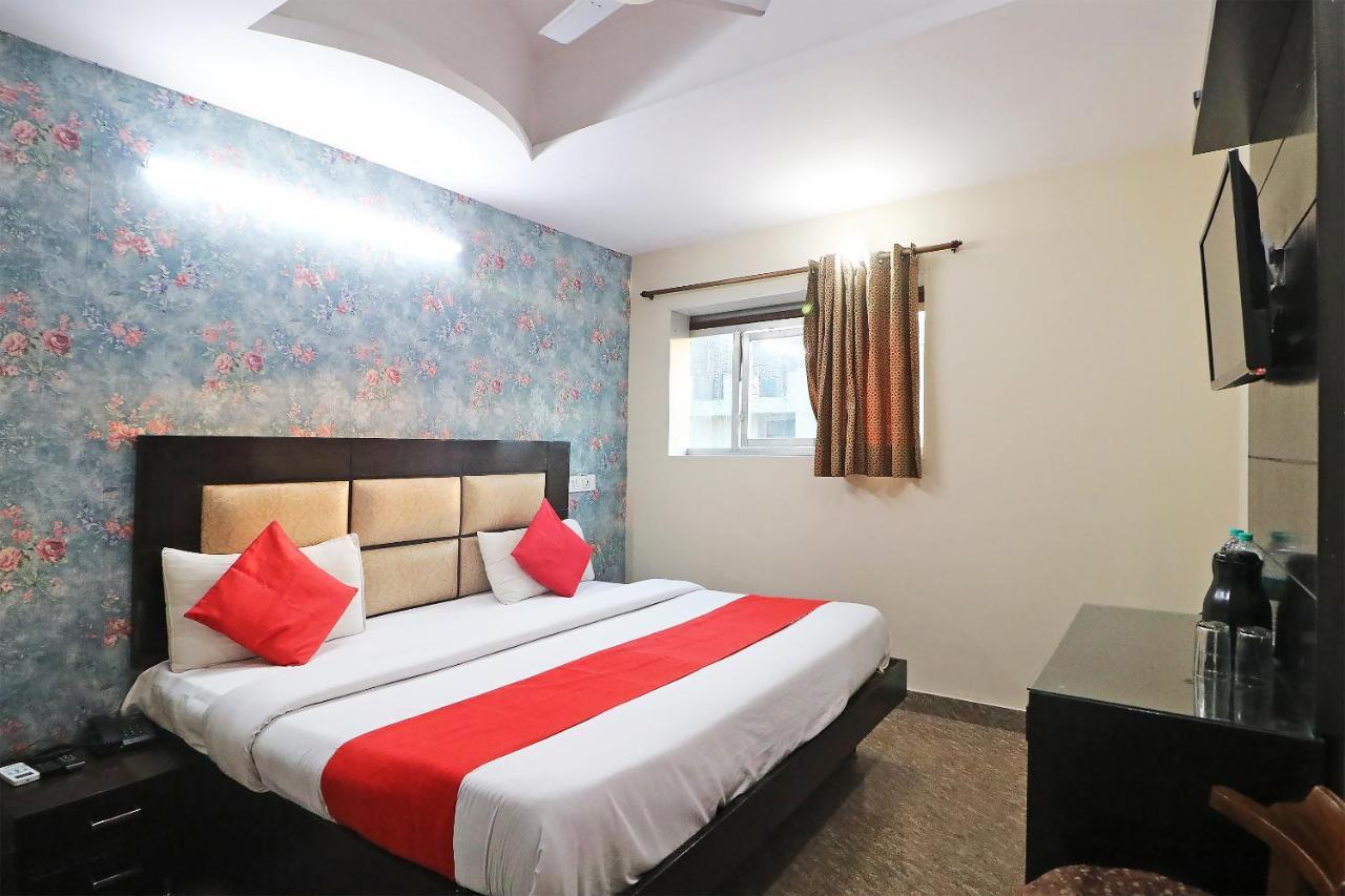 Hotel Westend Holiday Home 5 Mint From Nizamuddin Railway Station New Delhi Eksteriør billede