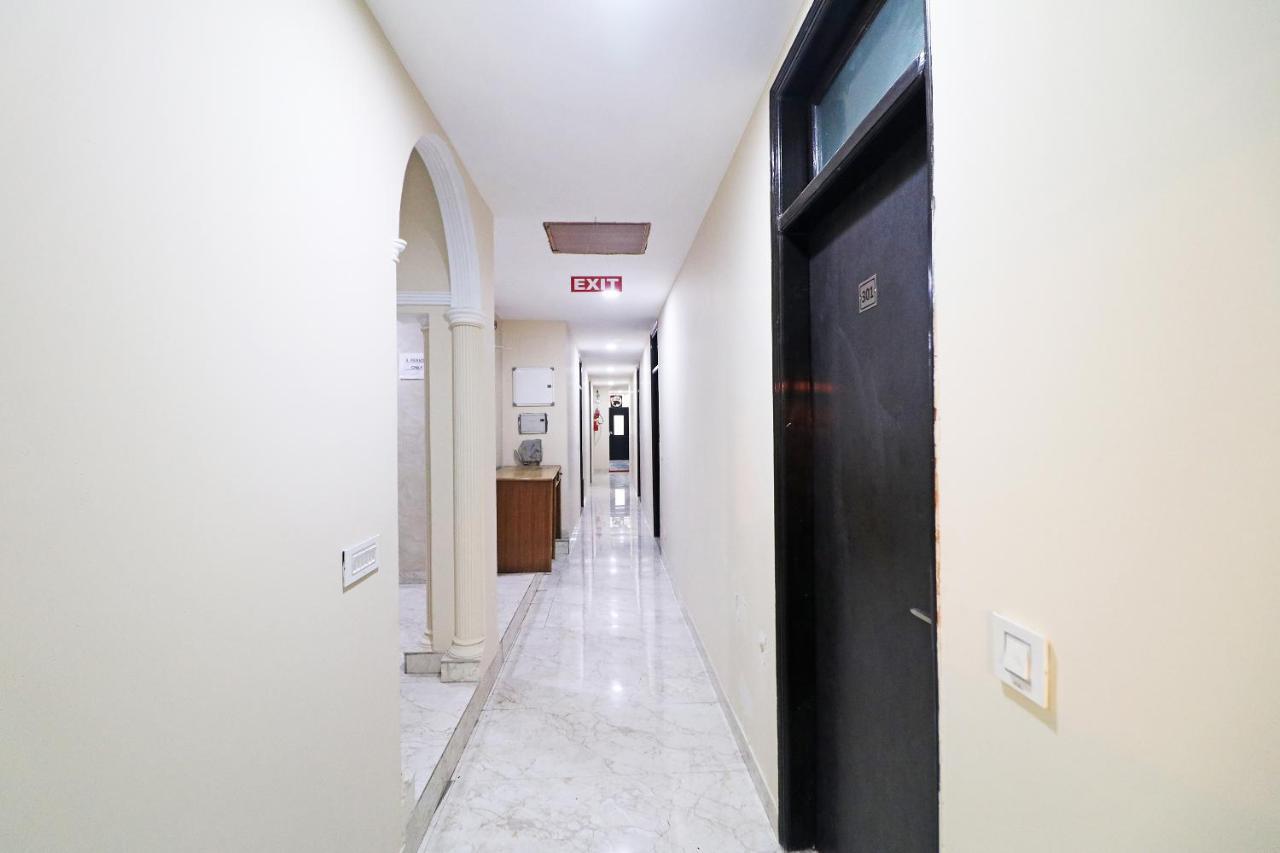 Hotel Westend Holiday Home 5 Mint From Nizamuddin Railway Station New Delhi Eksteriør billede